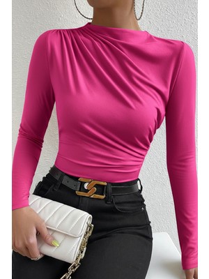 Moda Şahsenem Kadın Fuşya Belden ve Boyundan Büzgü Detaylı Uzun Kollu Bluz