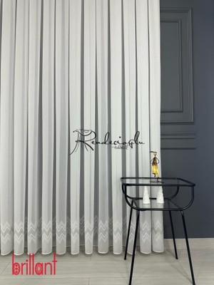 Tül Pertül Perde Brillant Marka – Örme Kumaş Yapısı ile Beta Desende Brillant Marka Bambu Zemin Albert Desen