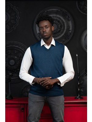 Woolen World V Yaka Regular Fit Yünlü Kolsuz Triko Süveter