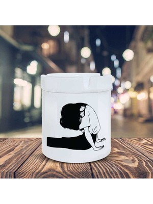 Yorgun Kız Küllük I?llüstrasyon Baskılı Kül Tablası K-33