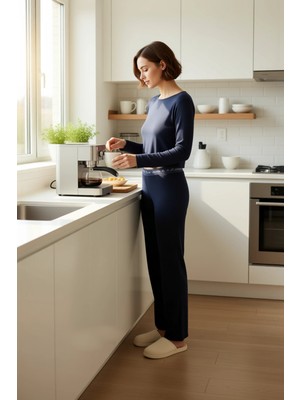 FRM Kadın Lounge Pijama Takımı Bisiklet Yaka Uzun Kollu Fonksiyonel Dayanıklı Kaliteli Estetik