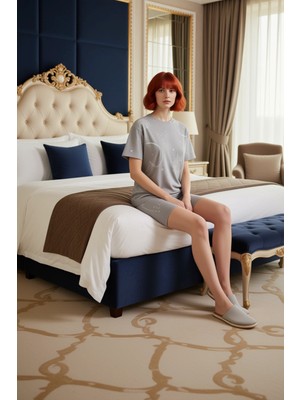 Ersefa Kadınlara Özel Uzay Temalı Konforlu Kısa Kollu Tişört ve Şort Takımı Ev Giyimi Fonksiyonel