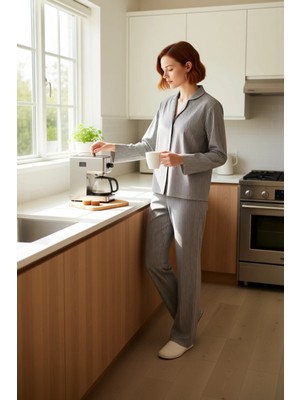 FRM Kadın Çizgili Gömlek Yaka Lounge Pijama Takımı Fonksiyonel Dayanıklı Kaliteli Konforlu Şık