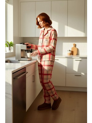 FRM Kadin Kirmizi Ekose Polar Pijama Takımı Geyik Nakisli Fonksiyonel Dayanıklı Kaliteli Rahat