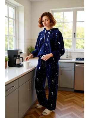 FRM Kadin Ay Yıldız Desenli Polar Pijama Takımı Fonksiyonel Dayanıklı Kaliteli Konforlu Modern