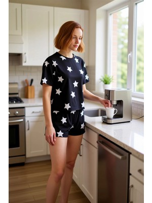 FRM Kadın Yıldız Baskılı Pijama Takımı Kısa Kollu Şortlu Fonksiyonel Dayanıklı Kaliteli Modern
