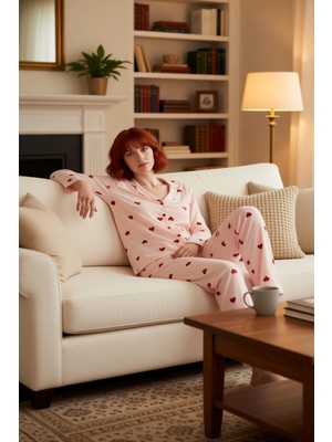 PayBuy Kadın Kalp Desenli Gömlek Yaka Pijama Takımı Fonksiyonel Dayanıklı Kaliteli Konforlu Rahat