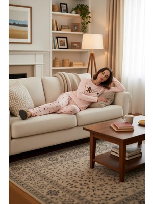 PayBuy Kadın Pudra Kış Temalı Baskılı Pijama Takımı Fonksiyonel Dayanıklı Kaliteli Konforlu Rahat