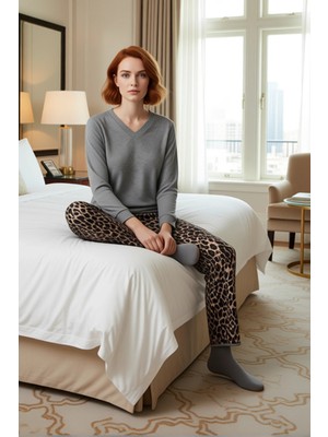 Ersefa Kadın V Yaka Uzun Kollu Leopar Desenli Pijama Takımı Fonksiyonel Dayanıklı Kaliteli Modern