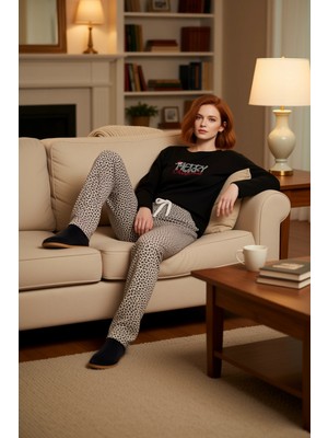 PayBuy Kadın Galaksi Desenli Bisiklet Yaka Uzun Kollu Pijama Takımı Fonksiyonel Dayanıklı Estetik