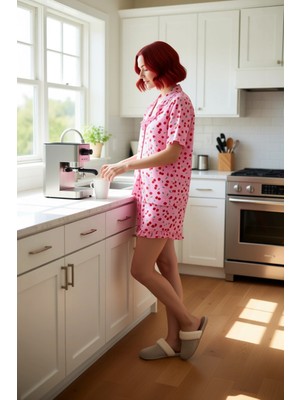 FRM Kadin Kiraz Puantiye Fırfırlı Viskon Pijama Takımı Fonksiyonel Dayanıklı Kaliteli Konforlu