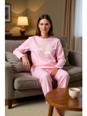 PayBuy Kadın Penguen Nakışlı Polar Pijama Takımı Fonksiyonel Dayanıklı Kaliteli Konforlu Estetik Şık
