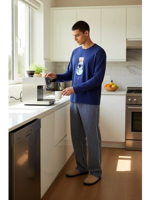 FRM Unisex Astronot Baskılı Çizgili Pijama Takımı Fonksiyonel Dayanıklı Kaliteli Konforlu Spor