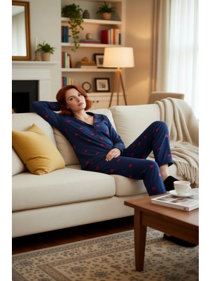 PayBuy Kadın Kalp Desenli Gömlek Yaka Pijama Takımı Fonksiyonel Dayanıklı Kaliteli Konforlu Rahat
