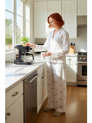 FRM Kadın Uzun Kollu Çiçekli Pijama Takımı Fonksiyonel Dayanıklı Kaliteli Konforlu Estetik Şık