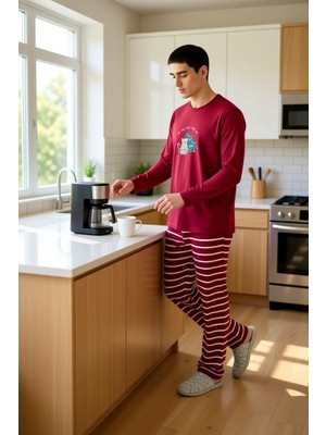 FRM Erkek Yılbaşı Baskılı Pijama Takımı Fonksiyonel Dayanıklı Kaliteli Konforlu Estetik Modern