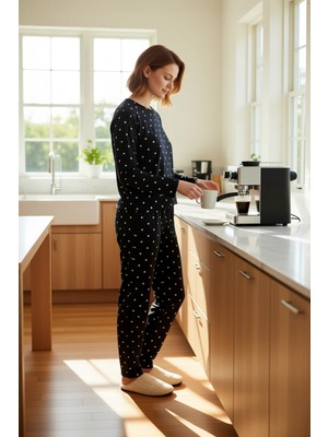 FRM Kadın Kalp ve Puantiye Desenli Pijama Takımı Fonksiyonel Dayanıklı Kaliteli Konforlu Rahat