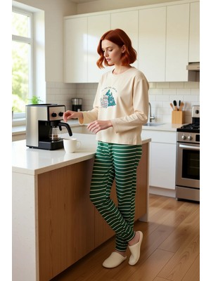 FRM Kadın Yılbaşı Temalı Pamuklu Pijama Takımı Fonksiyonel Dayanıklı Kaliteli Konforlu Estetik