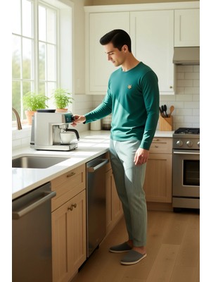 FRM Erkek Bisiklet Yaka Nakışlı Çizgili Pijama Takımı Fonksiyonel Dayanıklı Kaliteli Konforlu Şık