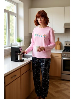 FRM Kadin Fiyonk Detayli Kirmizi Puantiyeli Pijama Seti Fonksiyonel Dayanıklı Kaliteli Estetik