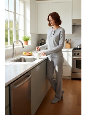 FRM Kadın Melanj Fırfırlı Yarım Patlı Pijama Takımı Fitilli Fonksiyonel Dayanıklı Kaliteli Şık