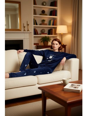 PayBuy Kadife Kedi Nakışlı Pijama Takımı Kadın Fonksiyonel Dayanıklı Kaliteli Konforlu Estetik Şık