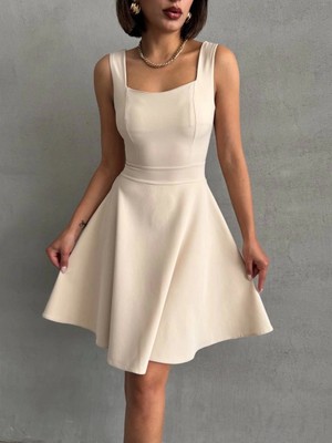 Etiler Collection Kadın Kare Yaka Kısa Elbise S251188