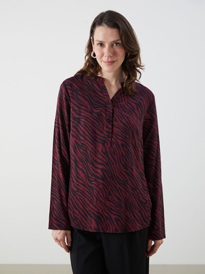 Lc Waikiki Yeni Sezon Kaçık Yaka Desenli Bluz