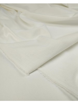 Kumaş Parça Beyaz Renkte Pamuklu Kumaş (En 150 cm x Boy 215 Cm)