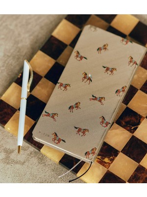 Hobonichi Techo Weeks - English Dörtnala Koşan Atlar