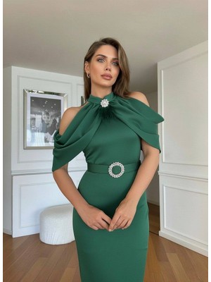 Omuz Detaylı Halter Yaka Kemerli Taş Detaylı Elbise