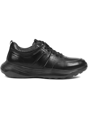 Celal Gültekin Erkek Siyah Bağcıklı Kalın Tabanlı Deri Sneaker