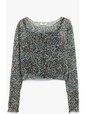 Koton Leopar Desenli Uzun Kollu Bisiklet Yaka Crop Bluz