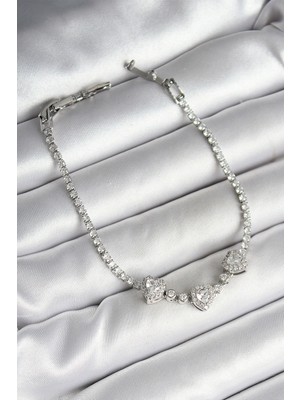 Mustran Clariss Pirinç Sıralı Kalp Figürlü Zirkon Taşlı Gümüş Renk Kadın Bileklik