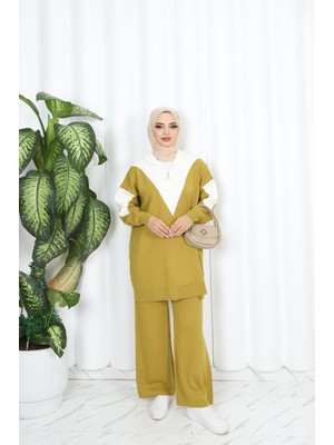 Zarif Yaka Detaylı Triko Takım