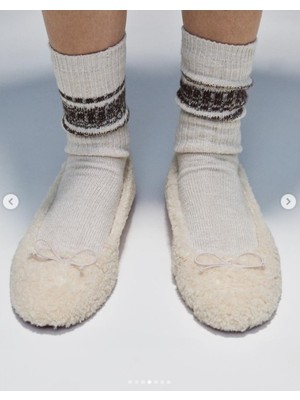 Allbucks Bershka, Fiyonk Detaylı Yünlü Babet ABBRS7522