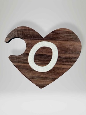 Mundy O Harfi (Sağ Parça) – Ahşap Puzzle Kalp Harf Magnet – Buzdolabı Süsü – Ikili Uyumlu (KOD:1024)