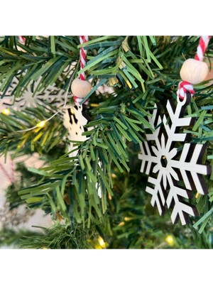 Renkli Ahşap Yılbaşı Ağacı Süsü, Ev ve Ofis Dekorasyonu Için Şık Seçenek