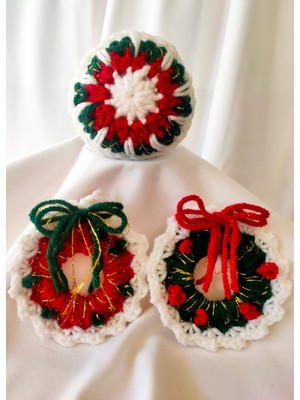 Sevimli Amigurumi Yılbaşı Süsü, 2 Çelenk ve Top ile Neşe Katın