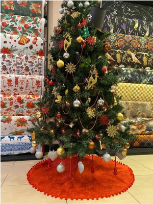 Kırmızı Parıltılı Çam Ağacı Desenli Yatak Altı Koruyucu