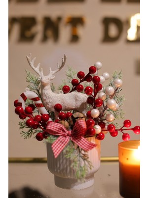 Yılbaşı Geyik Figürlü Kırmızı Fiyonklu Masa Dekoru