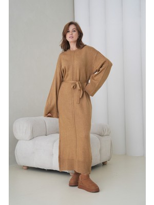 Mamayaga Kadın Uzun Kol Bisiklet Yaka Tesettüre Uygun Dokulu Kuşaklı Triko Spor Şık Maxi Boy Uzun Elbise