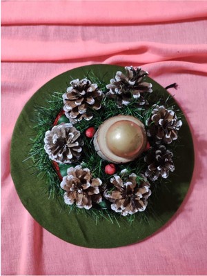 Kahverengi Yuvarlak Kütük Mumluk, Doğal ve Şık Dekorasyon Için Ideal Seçenektir.