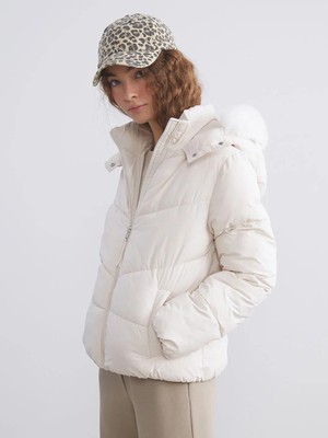 LC Waikiki Kürk Kapüşonlu Kadın Şişme Mont  (W5)