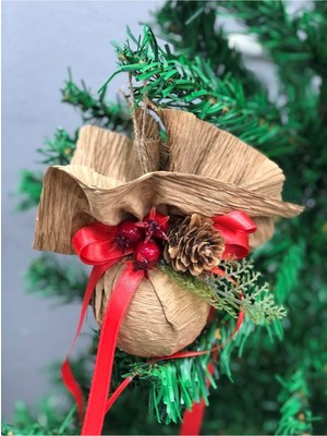 Üç Parça Yılbaşı Ağacı Süs Seti, Kırmızı, Rafya, Kozalak ve Nar Detayları