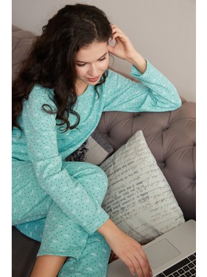 FullaModa Büyük Beden  Kurdele ve Puantiye Desenli Pijama Takımı