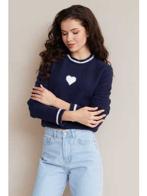 FullaModa Kalp Desenli  Bisiklet Yaka Sakallı Kazak