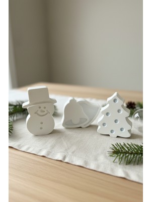 Yılbaşı Temalı 3’lü Dekoratif Biblo Seti - Kardan Adam ve Çam Ağacı Süsleri