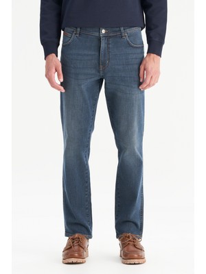 Wrangler Texas Slim Fit Dar Kesim Normal Bel Koyu Mavi Pamuklu Esnek Denim Jean Pantolon