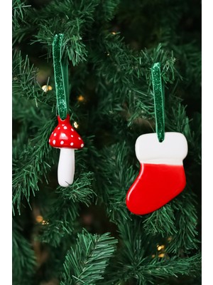 Kırmızı Benekli Seramik Mantar ve Çorapli Ağaç Süsü Seti
